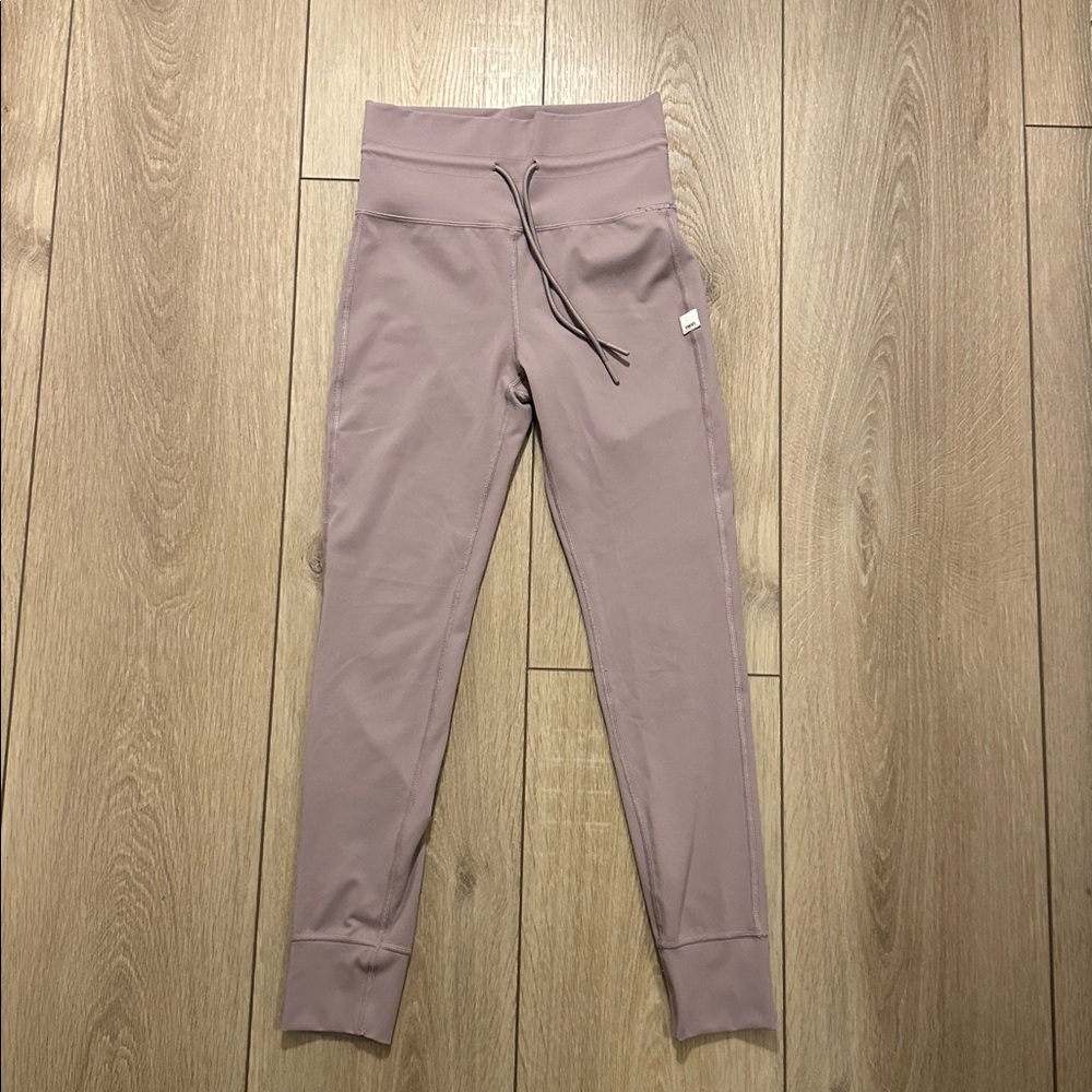 High-Waisted Mauve Leggings Vuori